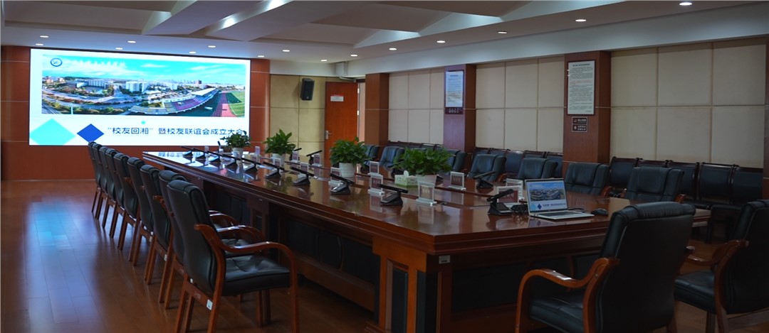 現(xiàn)代會議的“點(diǎn)睛之筆”：電子桌牌的功能價值與效益分析